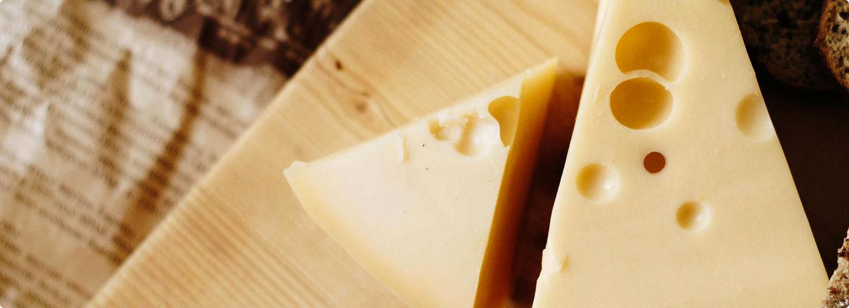 VSwiss & Cheddar Cheese Fondue