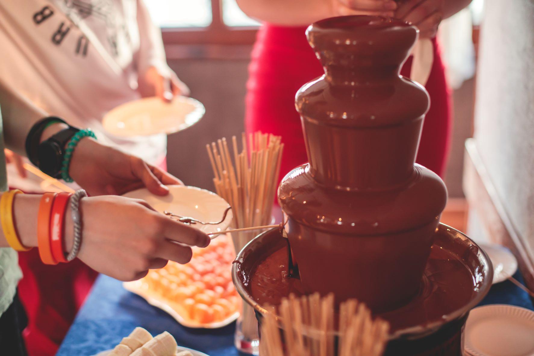 Chocolate fountain