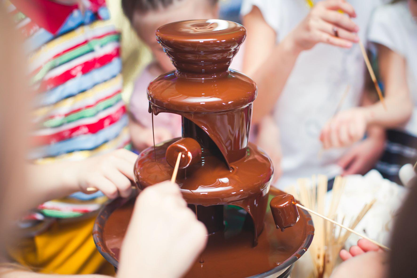 Chocolate fountain